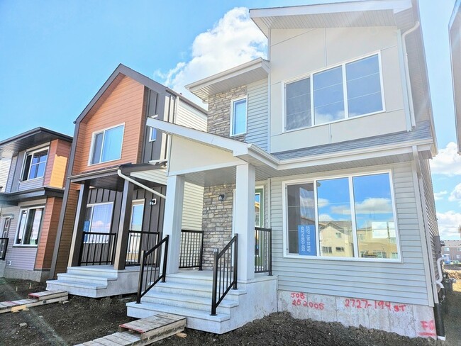 Photo - 2727-2194 194 St NW