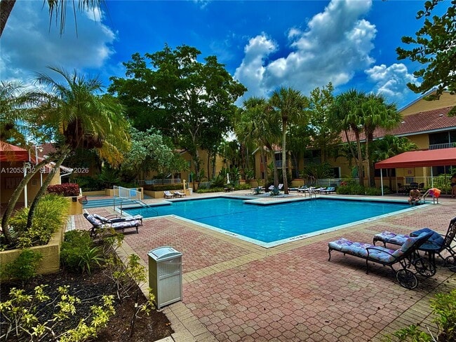 Photo - 1040 Coral Club Dr Unit 1040