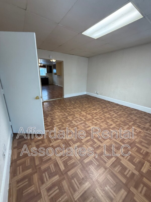 Photo - 1947 S 11th St Unit Upper