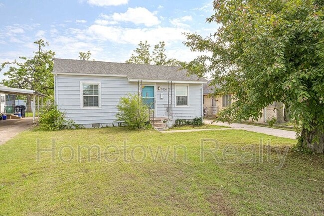 Photo - 2604 NE 21st St