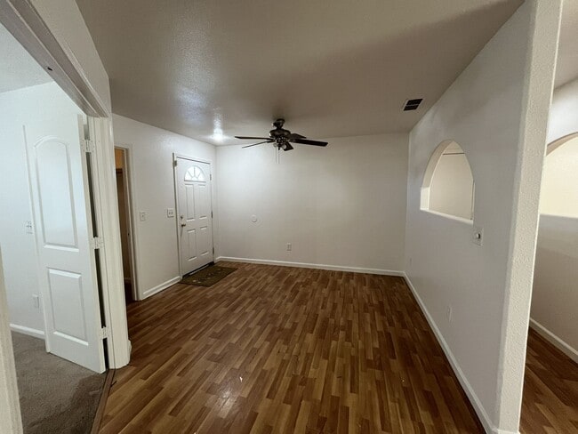 Photo - SAC T 1138 Unit 1138  A