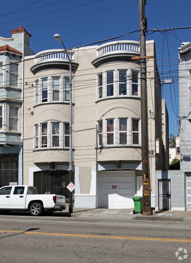 Photo - 450 S Van Ness Ave