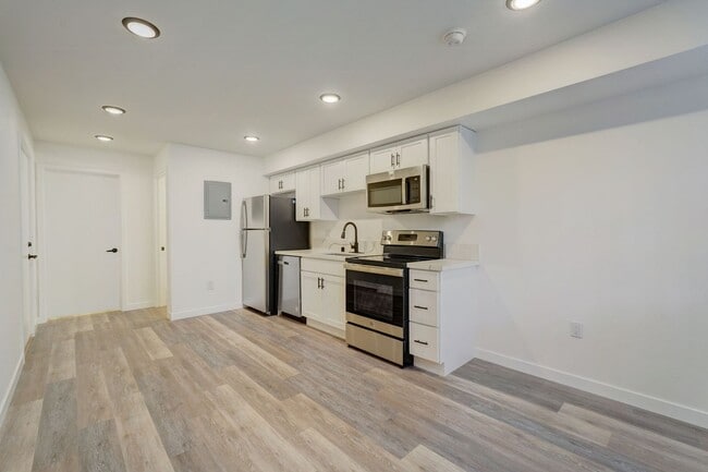 Photo - 1371 S. Beverly Glen Blvd.