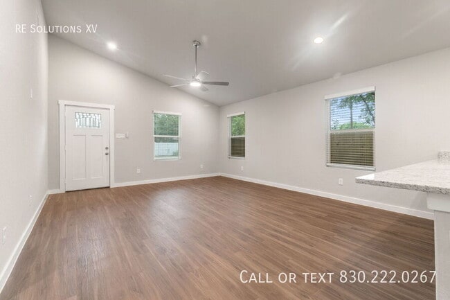 Photo - 5410 Ergill Ln