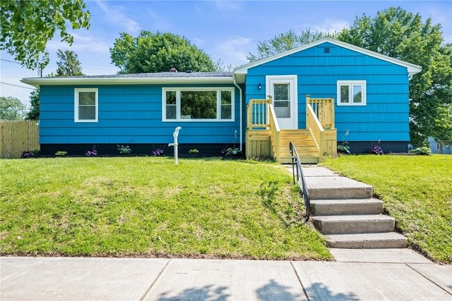 Building Photo - 1533 Jay St