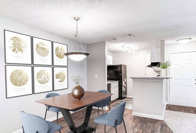 Photo - Gregory Lane Apartments