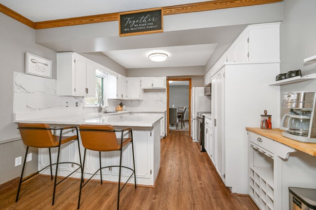 Photo - 7450 Duluth St