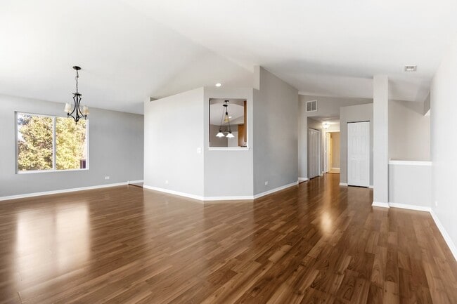 Photo - 1638 Fredericksburg Ln Unit 2