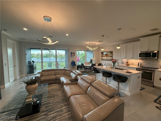 Building Photo - 2543 Seychelles Dr Unit 607 Rental