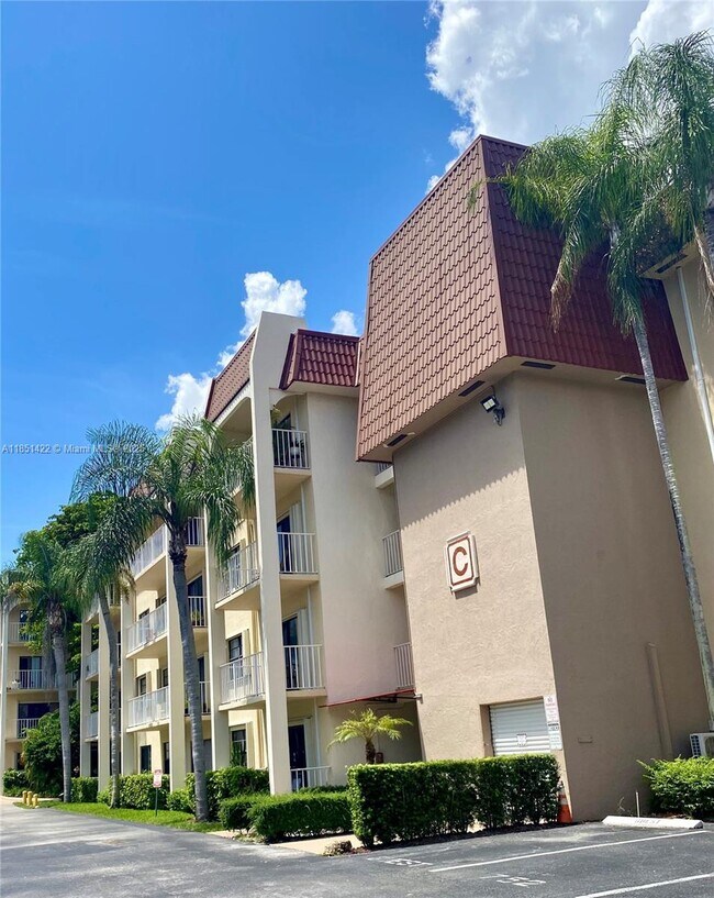 Photo - 9301 SW 92nd Ave Unit 406C