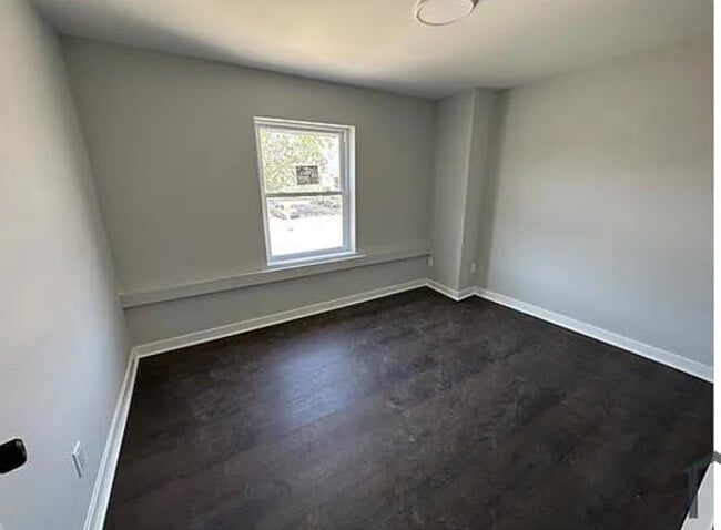 Building Photo - 6600 Dicks Ave Unit 2nd Floor