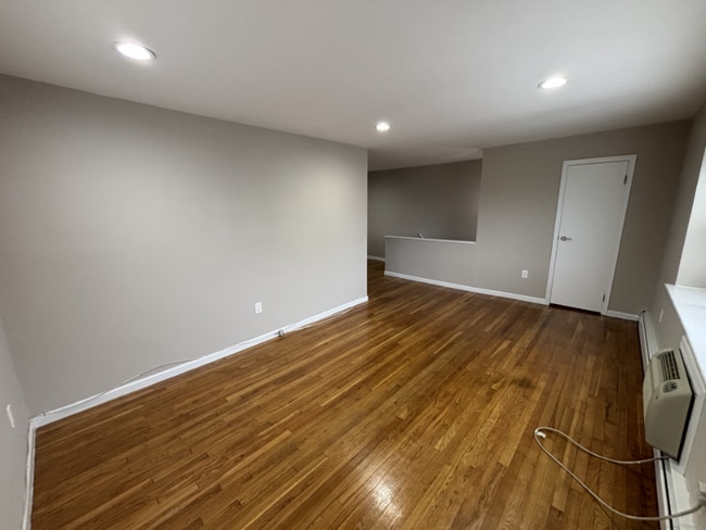 Photo - 616 Mill St Unidad 2