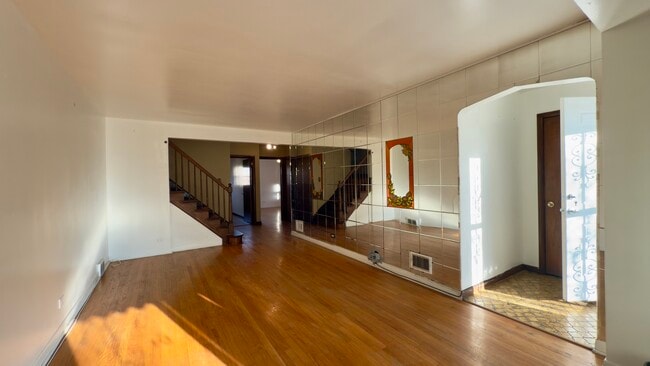 Photo - 7127 S Ridgeway Ave