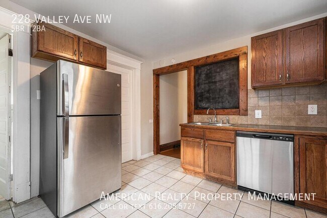 Photo - 228 Valley Ave NW