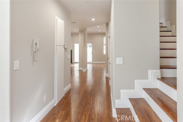 Photo - 2345 Montrose Ave
