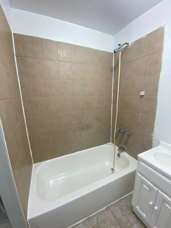 Photo - 119 Ludlow St Unit 1