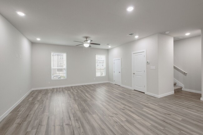 Photo - Luxurious 3/3.5 in The Preserve at the Dom... Unit 7114 Lunes Bell
