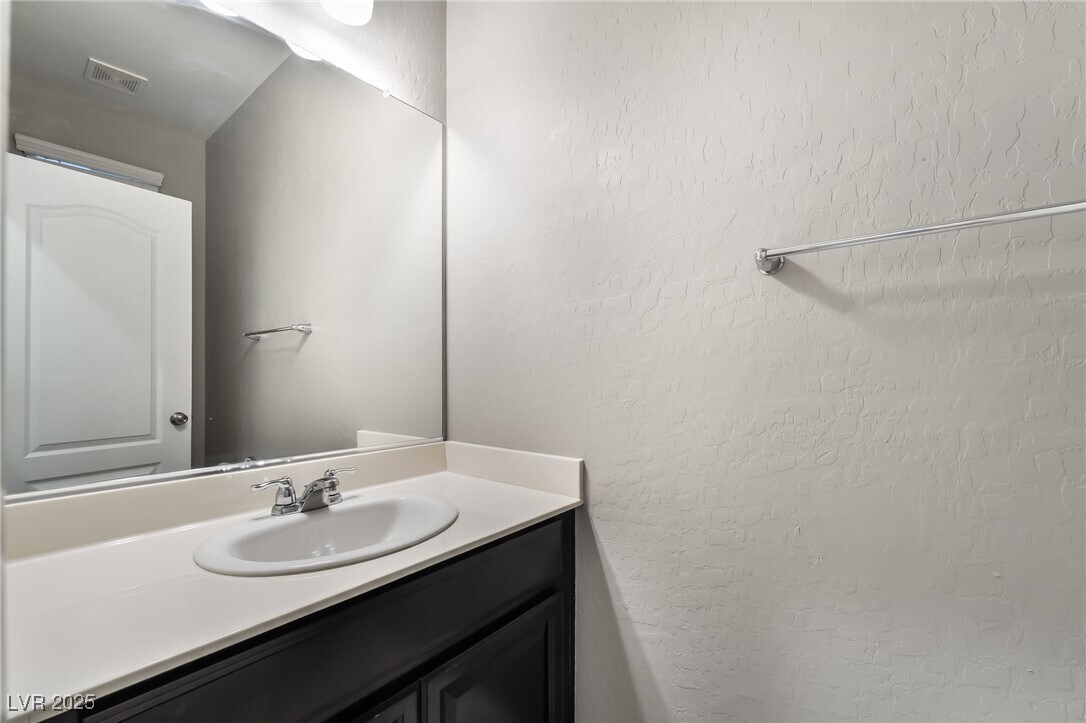 Photo - 4742 San Marcello St
