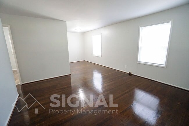 Photo - 112 13th Ave N