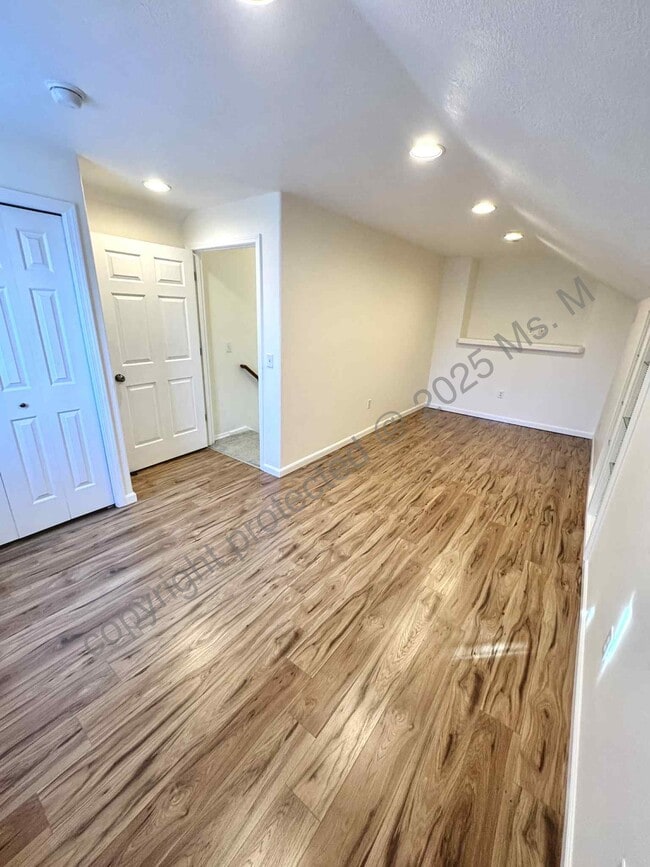 Photo - 5155 Alpha St SE