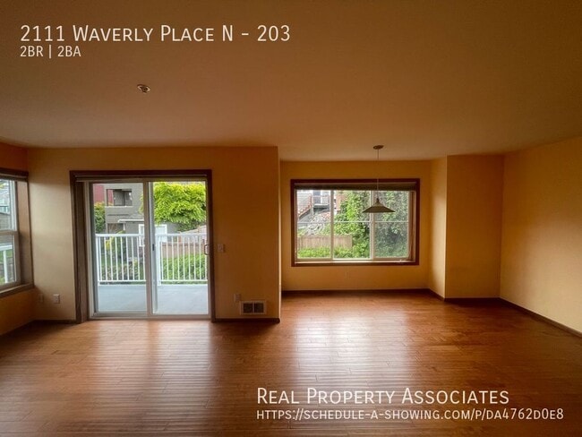 Photo - 2111 Waverly Pl N