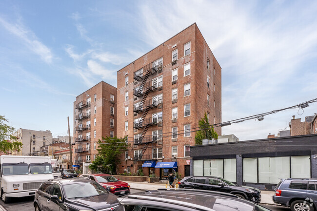 1720 E 13th St - 1720 E 13th St Apartments