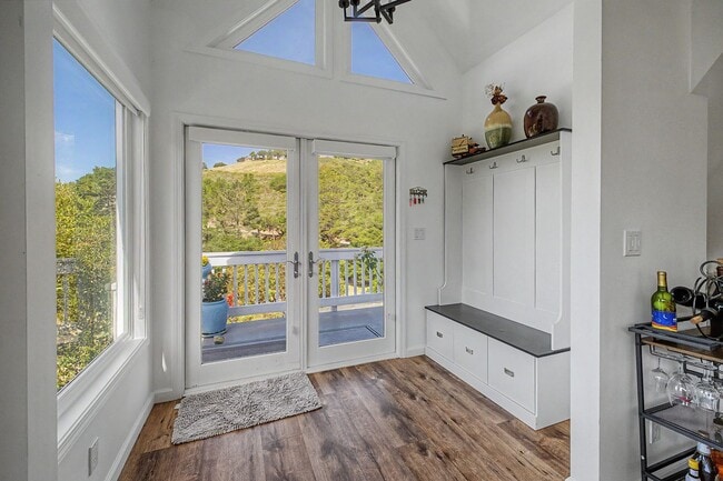 Photo - Luxury furnished retreat in Carmel Valley