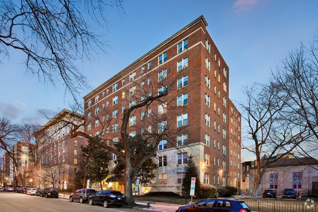 1BR, 1BA - 550SF