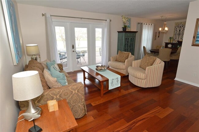 Photo - 213 Sea Horse Dr SE Unit B(Furnished)