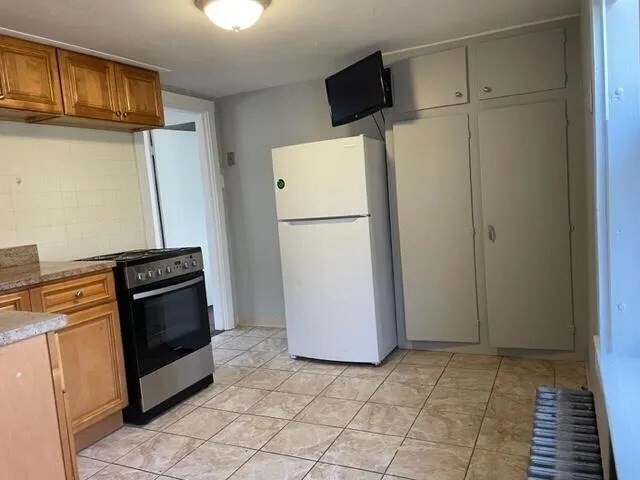 Photo - 2 Brookside Ave