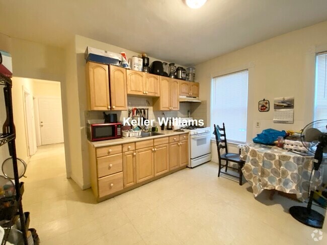 Building Photo - 14 Elder St Rental