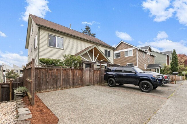 Photo - 3Bd/2.5Bd Seattle Townhome