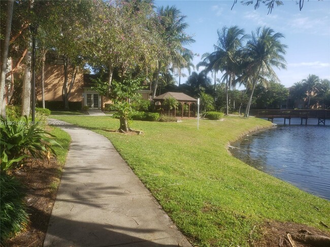 Photo - 3870 Lyons Rd Unidad 209-8