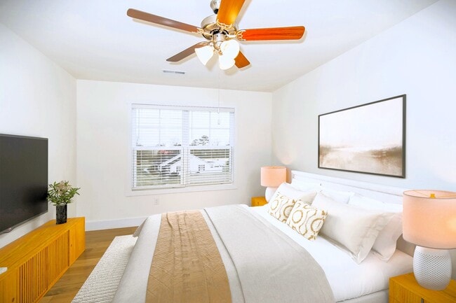 Photo - 2458 Legg Ln