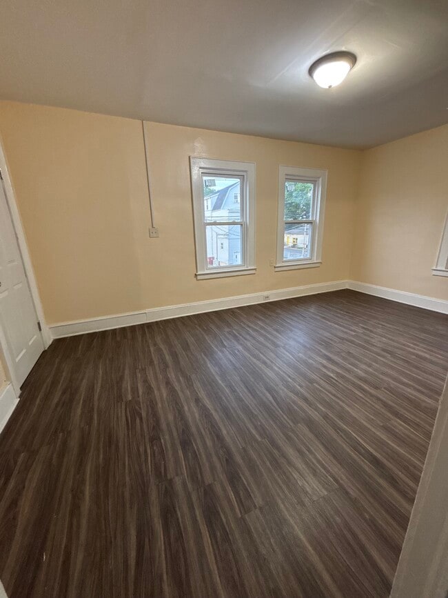 Living room - 479 Centre St Unit 2
