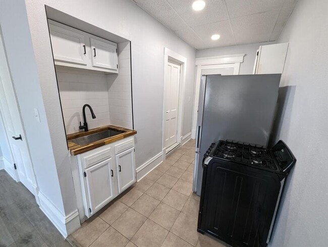 Photo - 124 S 2nd St