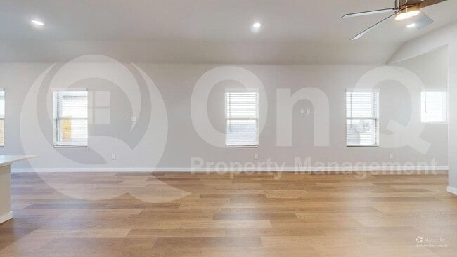 Photo - 1004 Knox River Dr