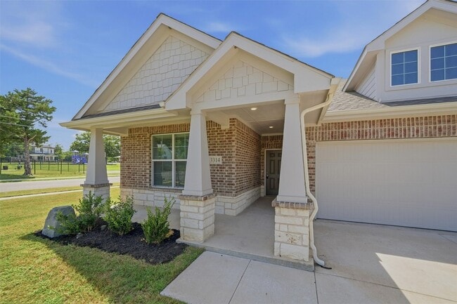 Photo - 3314 Gordon St