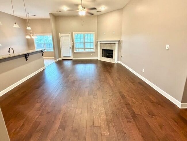 Photo - Now Leasing a 4 bedroom 3 bath home in Olive Branch
