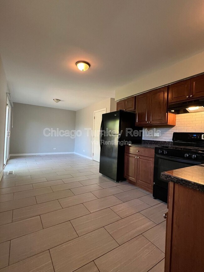 Photo - 17504 Oakwood Dr