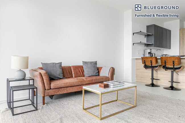 Photo - 1035 W Van Buren St Unit FL27-ID1164