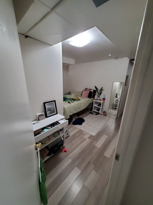 Photo - Alpine Ave (Triplex) Unit 533 Alpine Ave