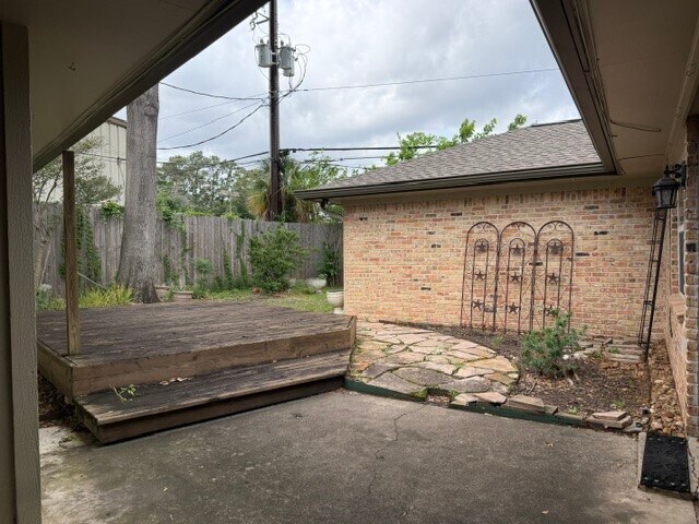 5031 Twin Candle Dr