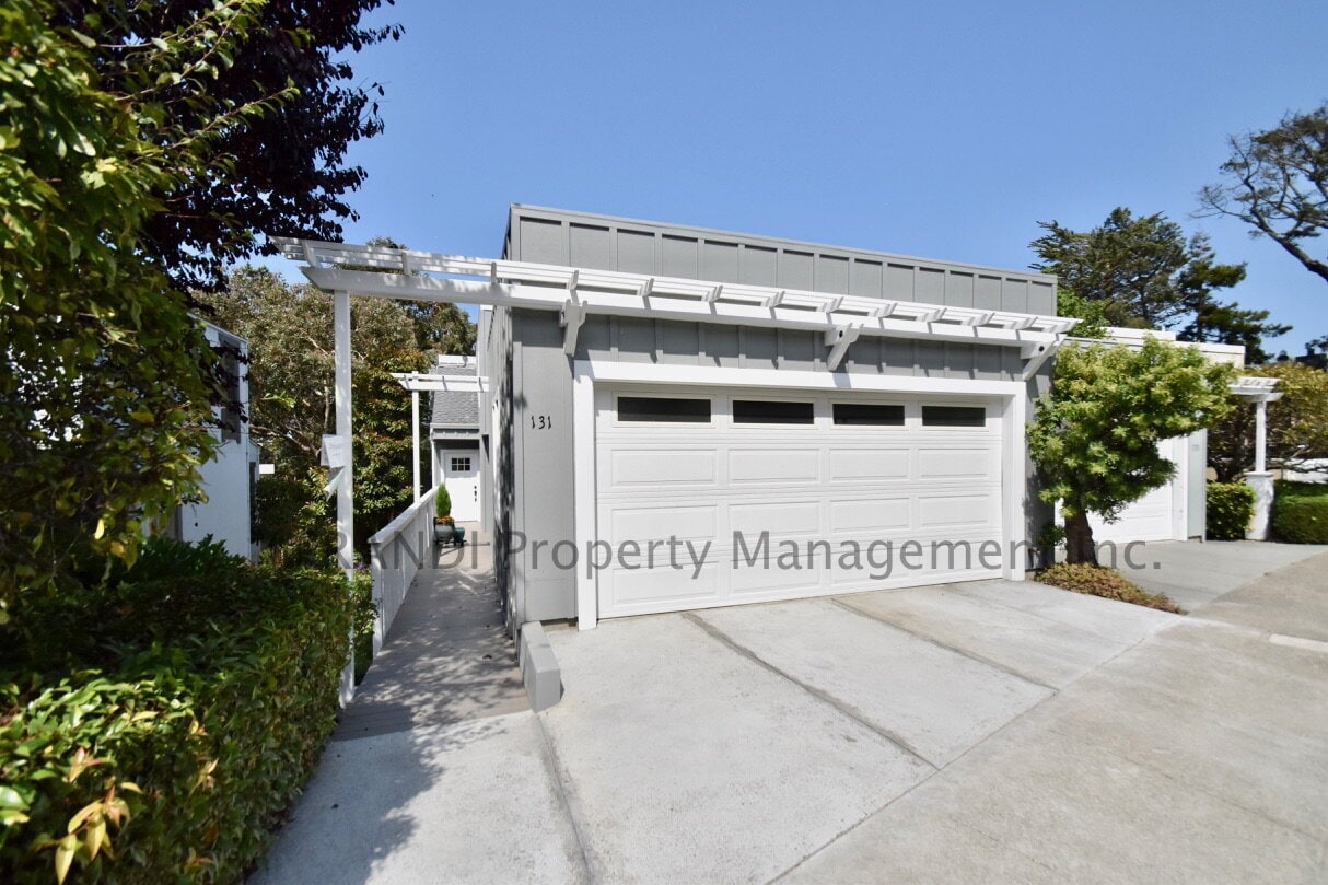 Impeccable Quality in this Recently Remode... - Impeccable Quality in this Recently Remode...