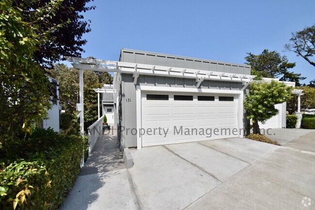 Building Photo - Impeccable Quality in this Recently Remode... Rental