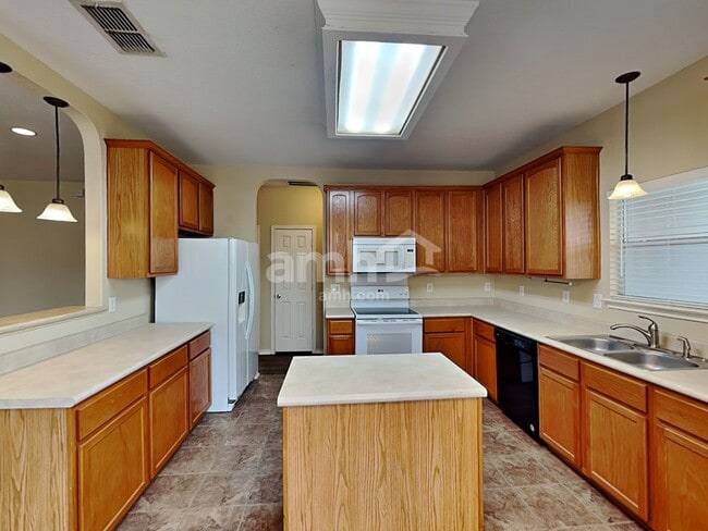 Photo - 431 Diana Dr