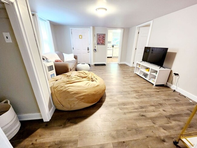 Photo - 217 McLane Ave Unidad 217 A