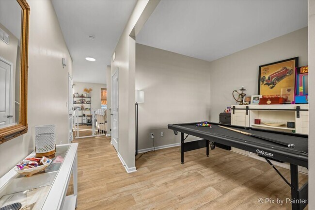 Photo - 3345 Seeley St