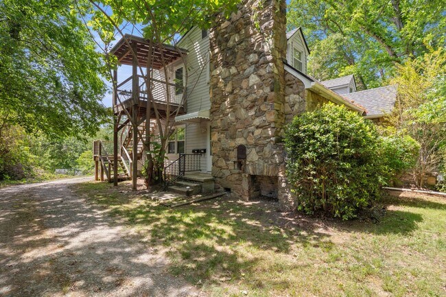 Photo - West Asheville Apartment - One Bedroom Plus Office Unit #2