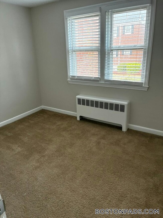 105 Shawomet Ave Unit 4